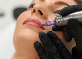Maquillage Permanent des Lèvres